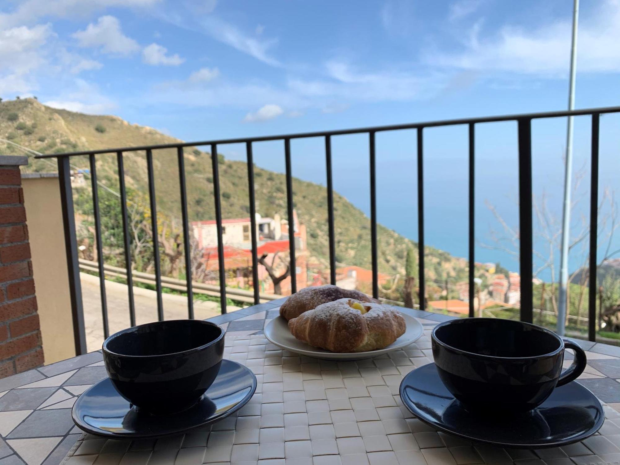 Villa Da Vinci Luxury Panoramic Apartments - Taormina Rooms Collection Rum bild