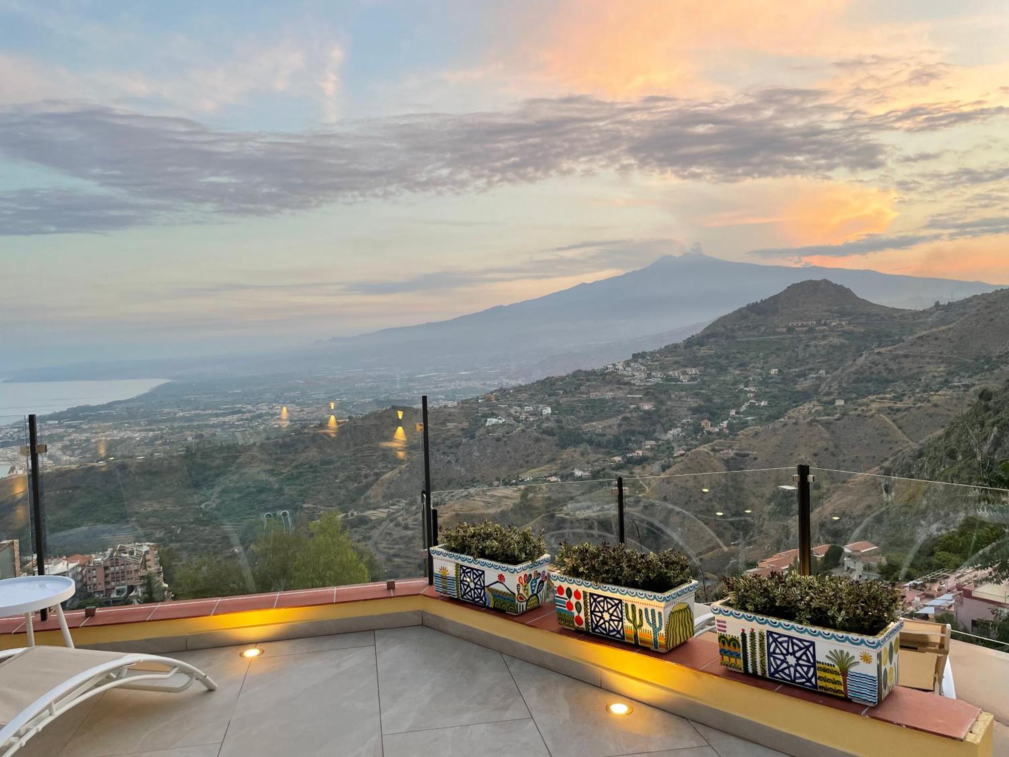 Villa Da Vinci Luxury Panoramic Apartments - Taormina Rooms Collection Exteriör bild